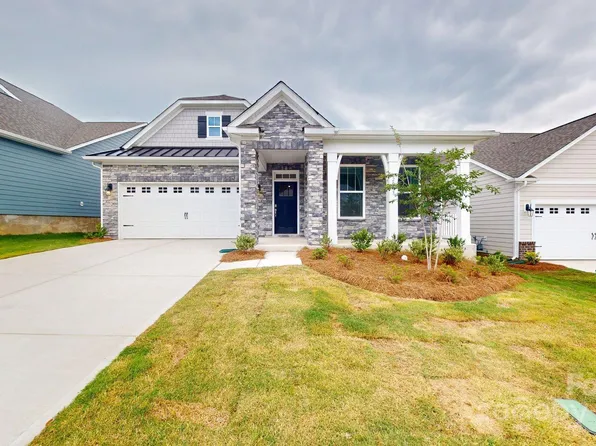 2094 Skyhawk Dr, York, SC 29745