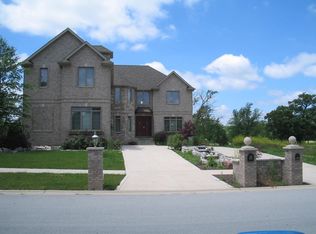 8812 Overlook Point, Saint John, IN 46373