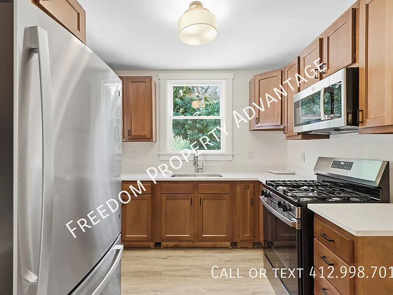761 Shady Dr E — Photo 13