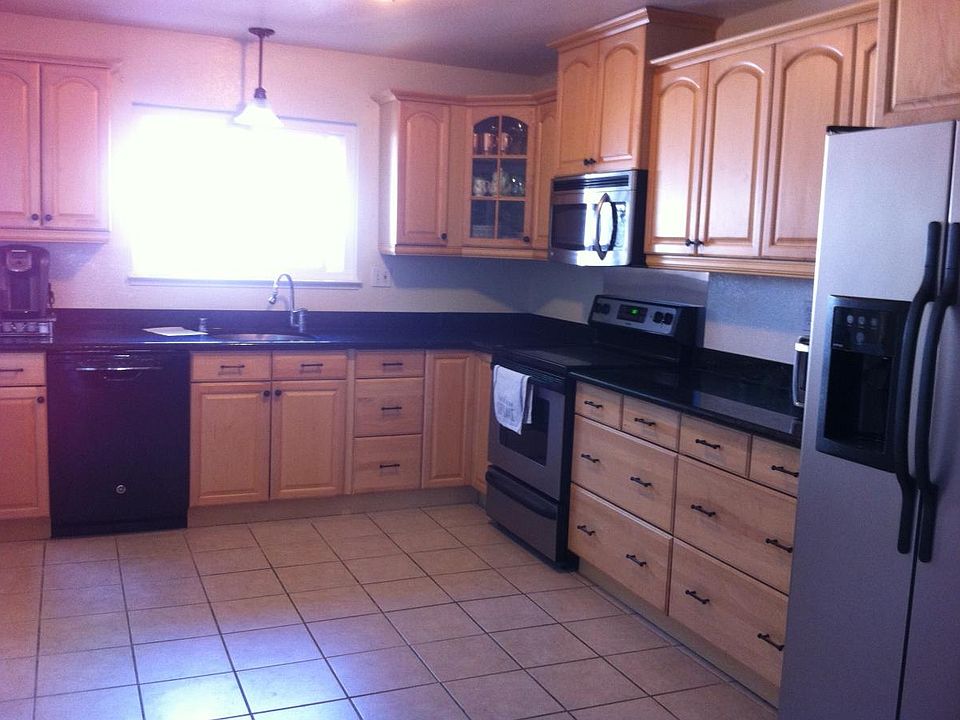 2nd image of 4389 Krause St
