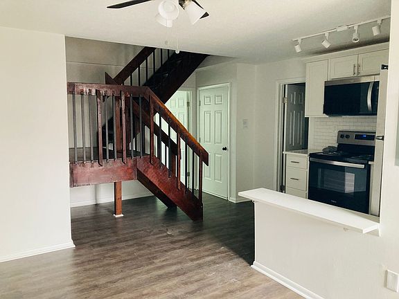 2nd image of 614 Armandale St #Ad-10