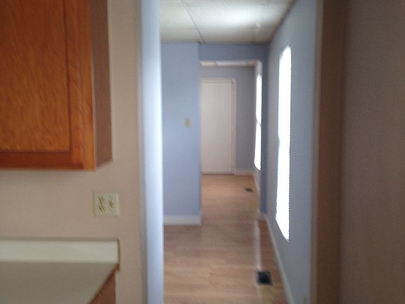 3rd image of 107-109 Manhattan St
