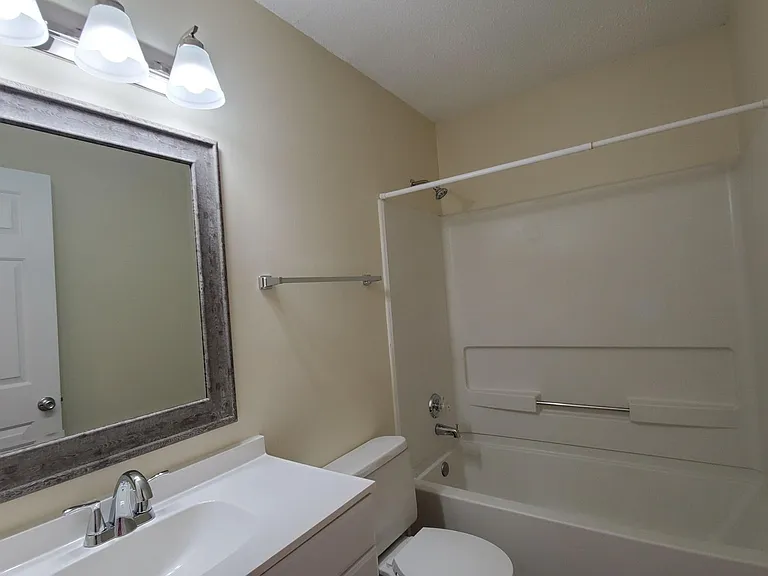 305 Hardee St — Photo 17