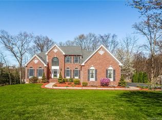 330 Paxton Way, Glastonbury, CT 06033