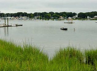 10 Edwin St, Barrington, RI 02806