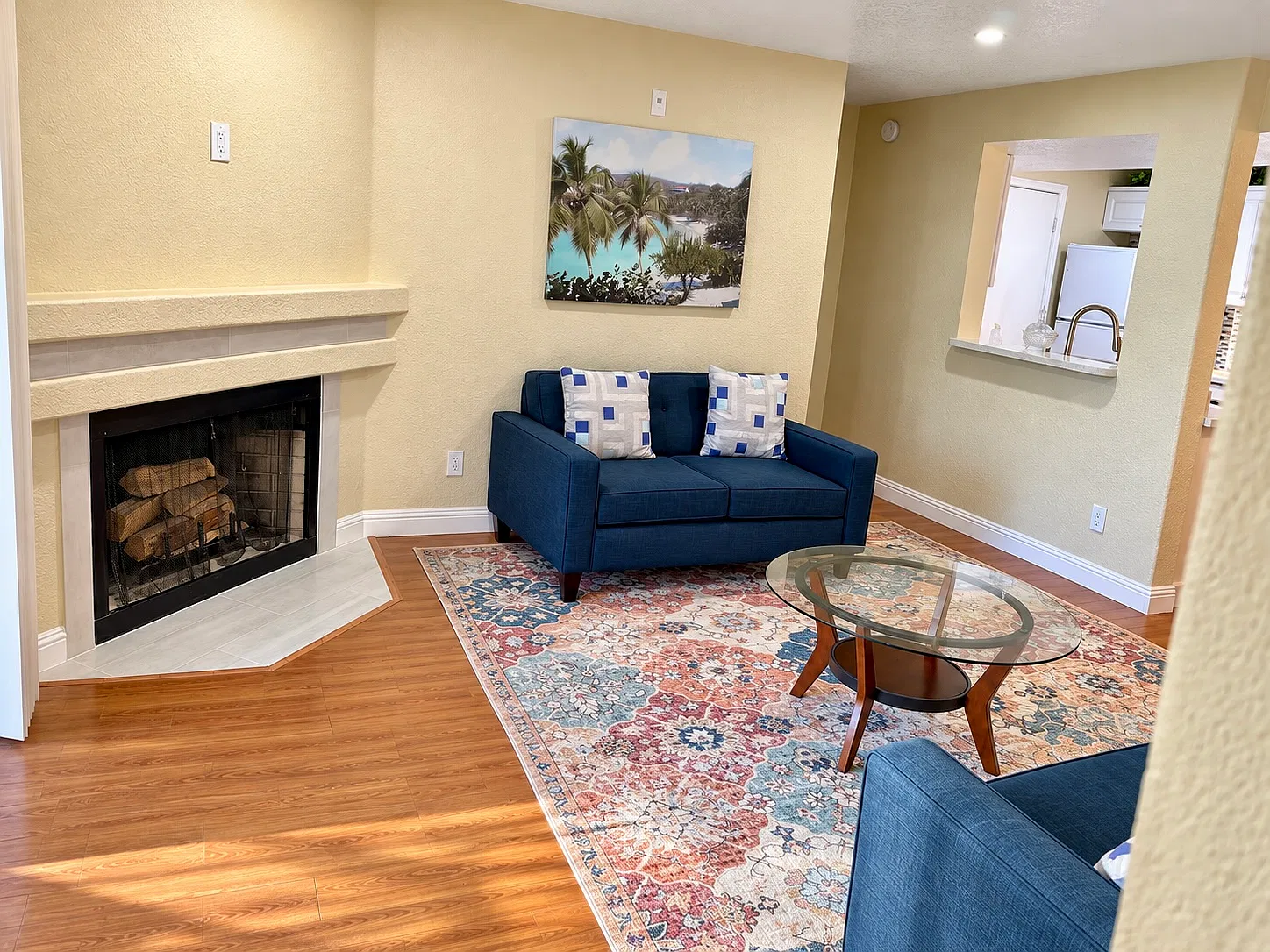 2 bed, 876 sqft, $1,375 — Photo 3