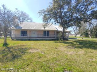 10301 Lake Peigneur Rd, New Iberia, LA 70560