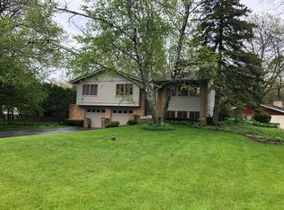 8762 Lakeshore Dr, Pleasant Prairie, WI 53158