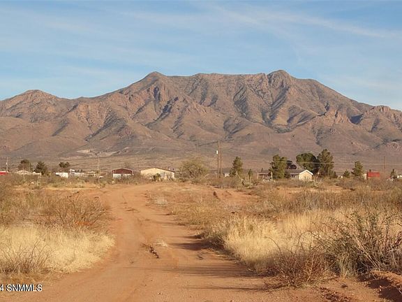 4th image of 5047 Balsam Rd