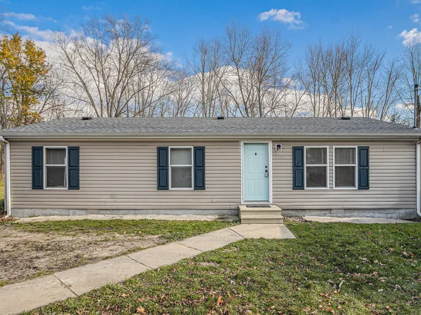 47551 40th St, Paw Paw, MI 49079