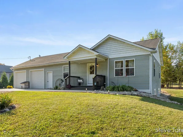 5579 W Duckland Rd, Sidney, MI 48885