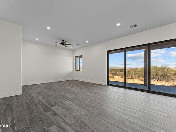 4th image of 285 Ironwood Place