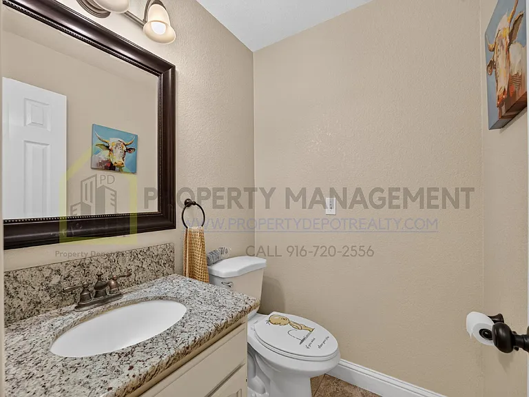 8779 Brittany Park Dr — Photo 38