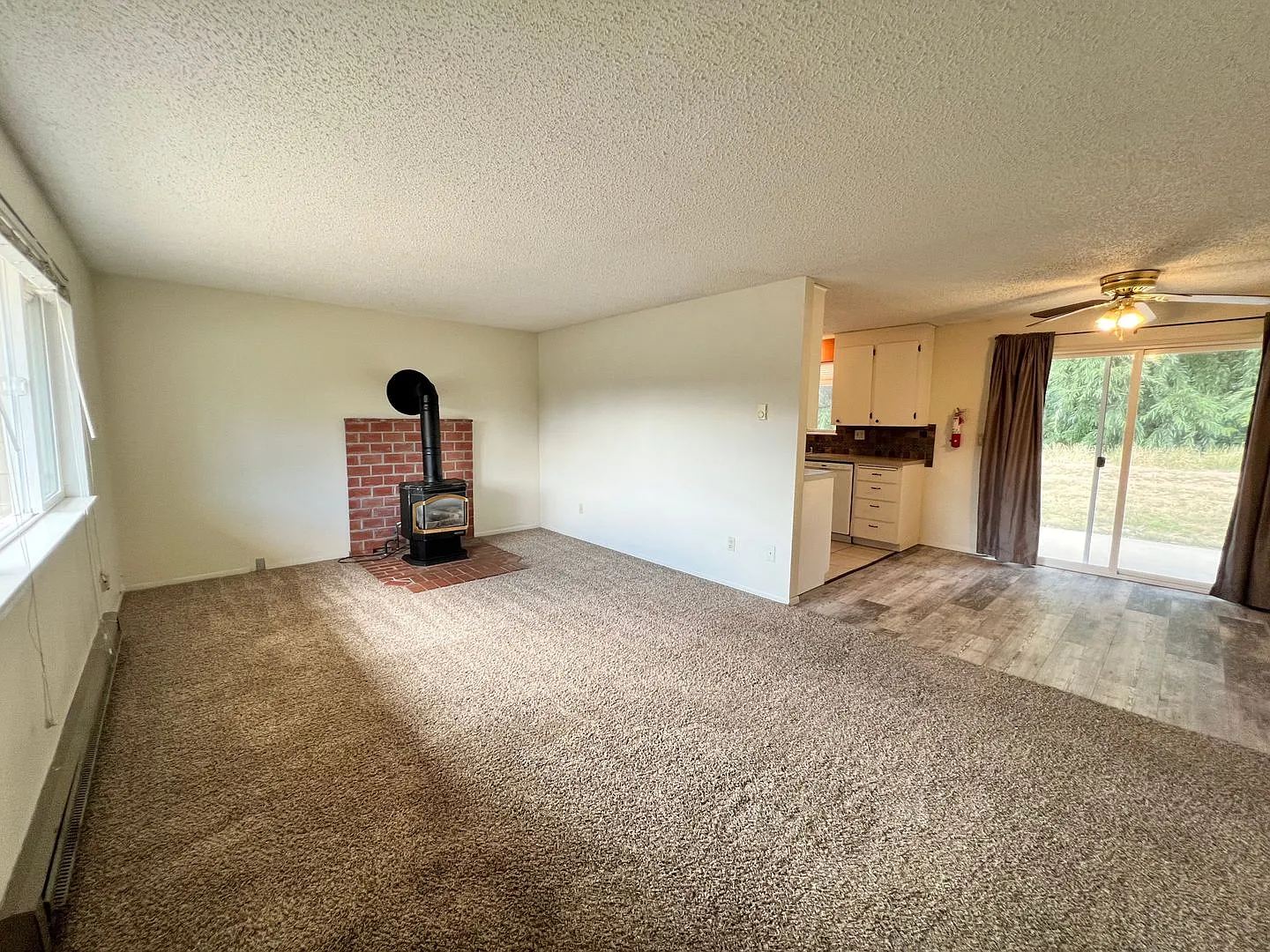 4 Bedroom Home in Culdesac near CWU — Photo 3