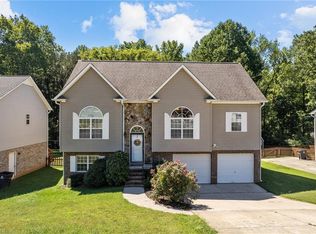 4990 Fiddlers Run Dr, Kernersville, NC 27284