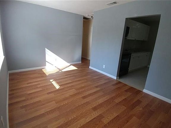 4th image of 1516 S Lincoln Ave