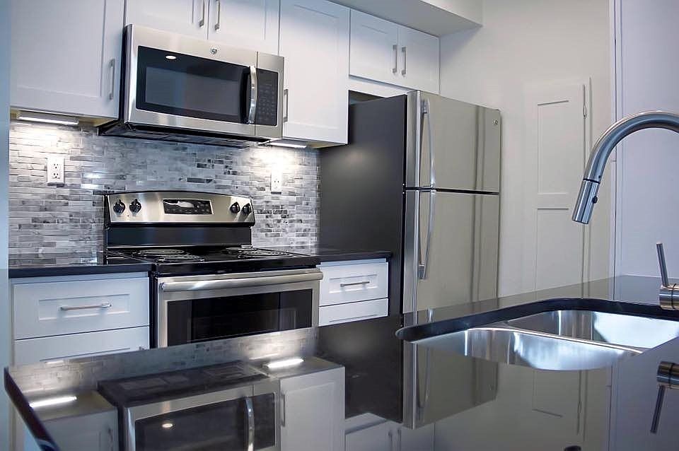 1st image of 53 Murray St #803