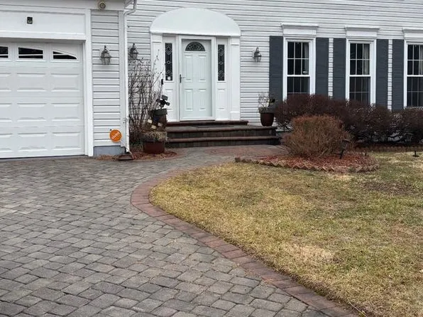 17021 Flatwood Dr, Rockville, MD 20855