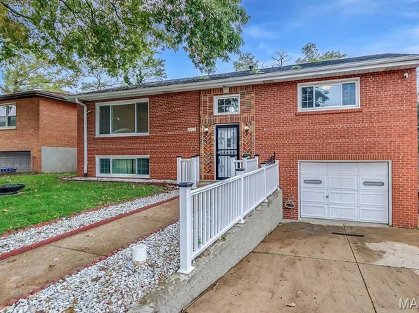 6925 Wanda Ct, Saint Louis, MO 63116