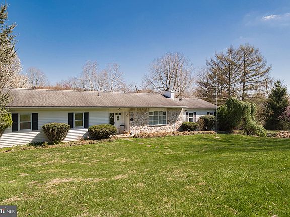 2nd image of 76 Landover Dr