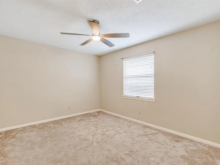 18111 Shireoak Dr — Photo 33