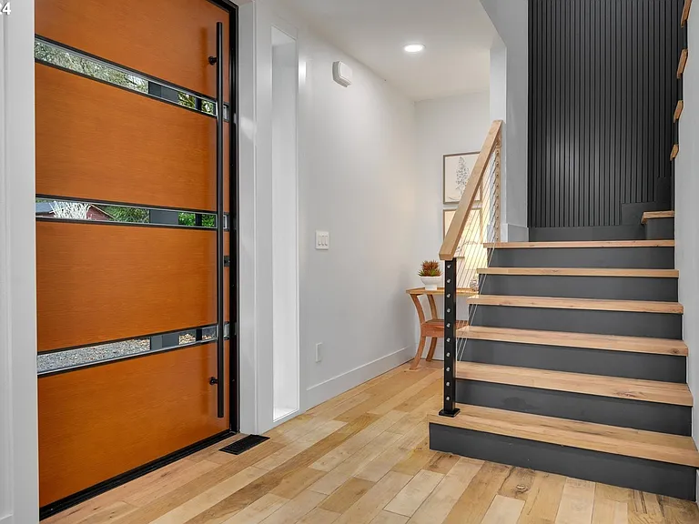 1403 SW Broadway Dr — Photo 18