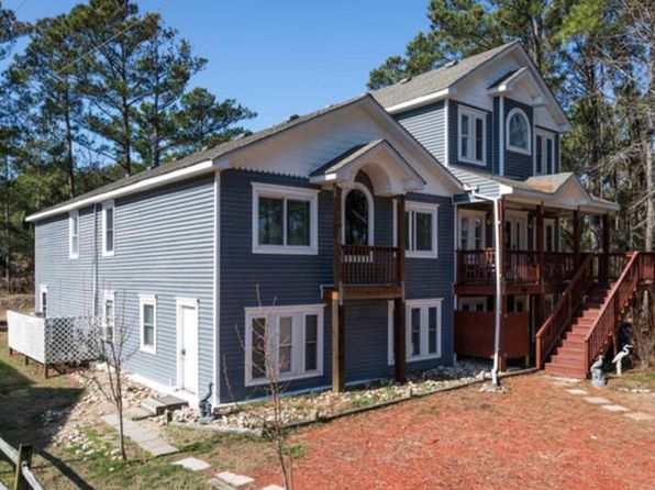 310 W Lost Colony Dr