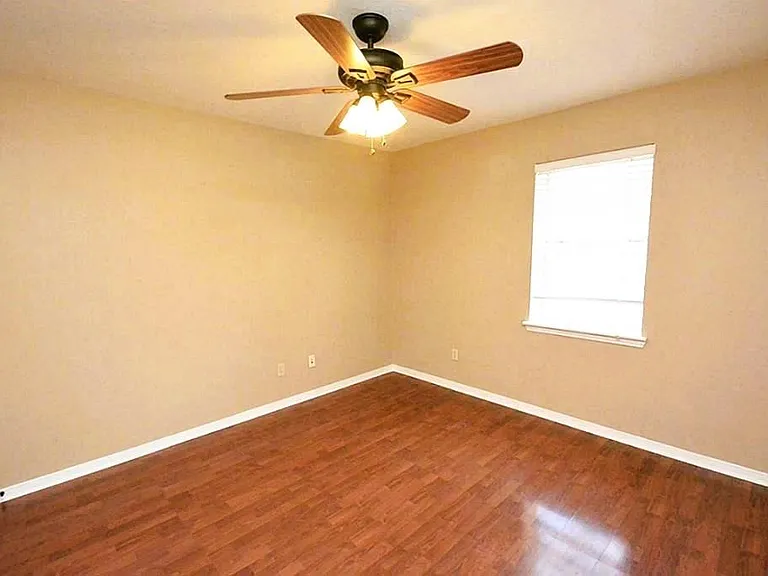 21523 Santa Clara Dr — Photo 24