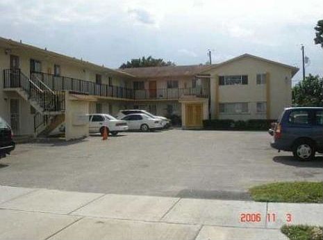2nd image of 444 E 27th St