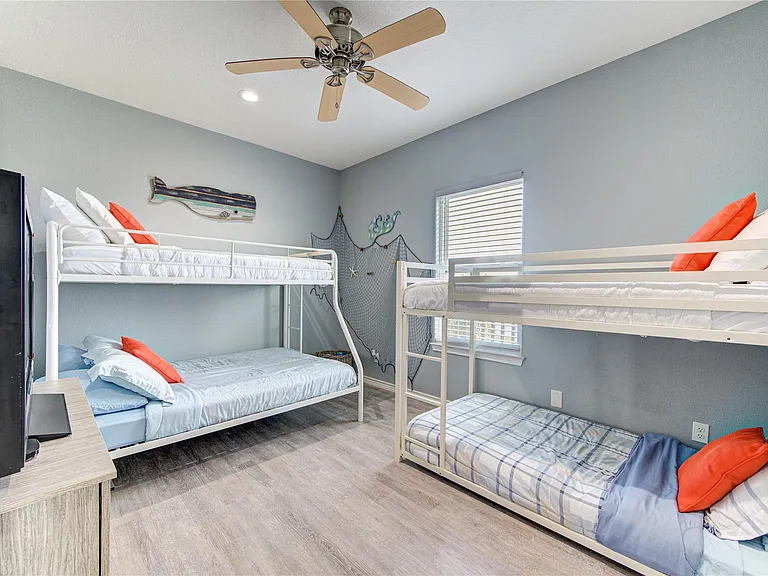 14110 Miramar Dr — Photo 30