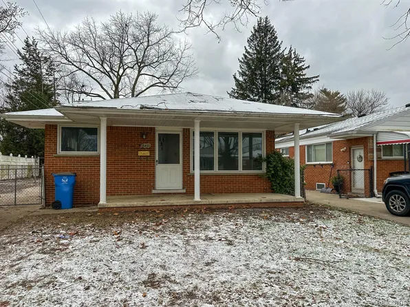 6427 Colonial St, Dearborn Heights, MI 48127