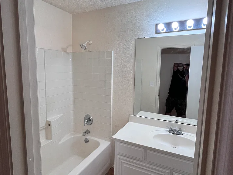 8555 Stetson Dr — Photo 19
