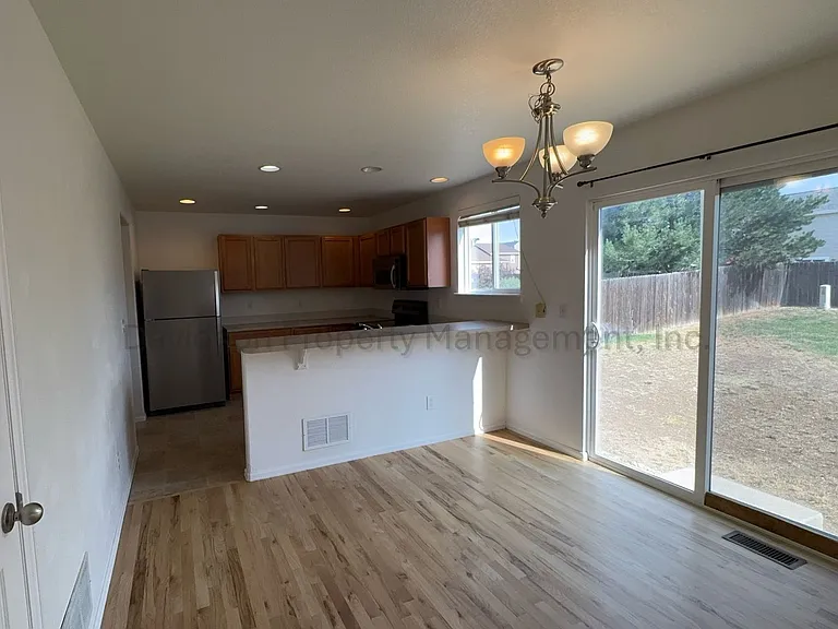 7629 Autumn Knoll Dr — Photo 5