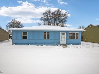 9864 Green Dr, Windham, OH, 44288