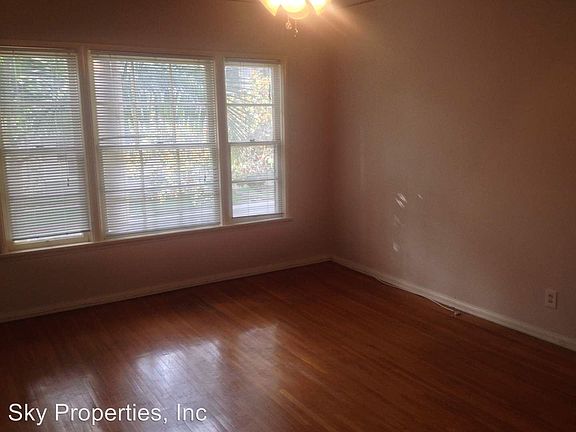 4th image of 425 N Palm Dr APT E