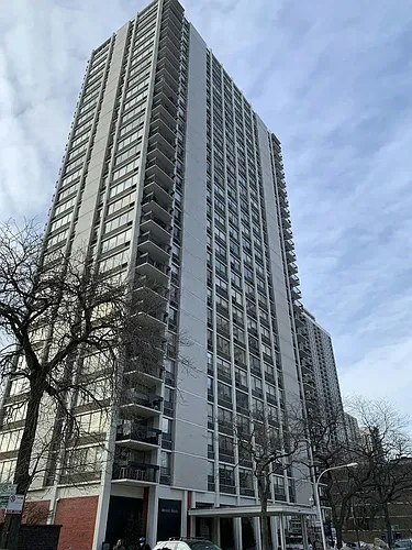 1455 N Sandburg Ter Photo 1