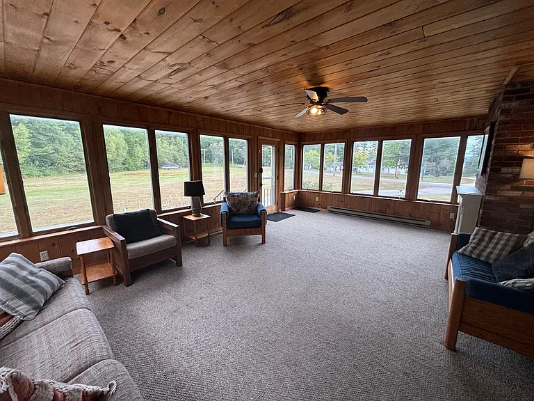 8 Black Point Rd — Photo 10