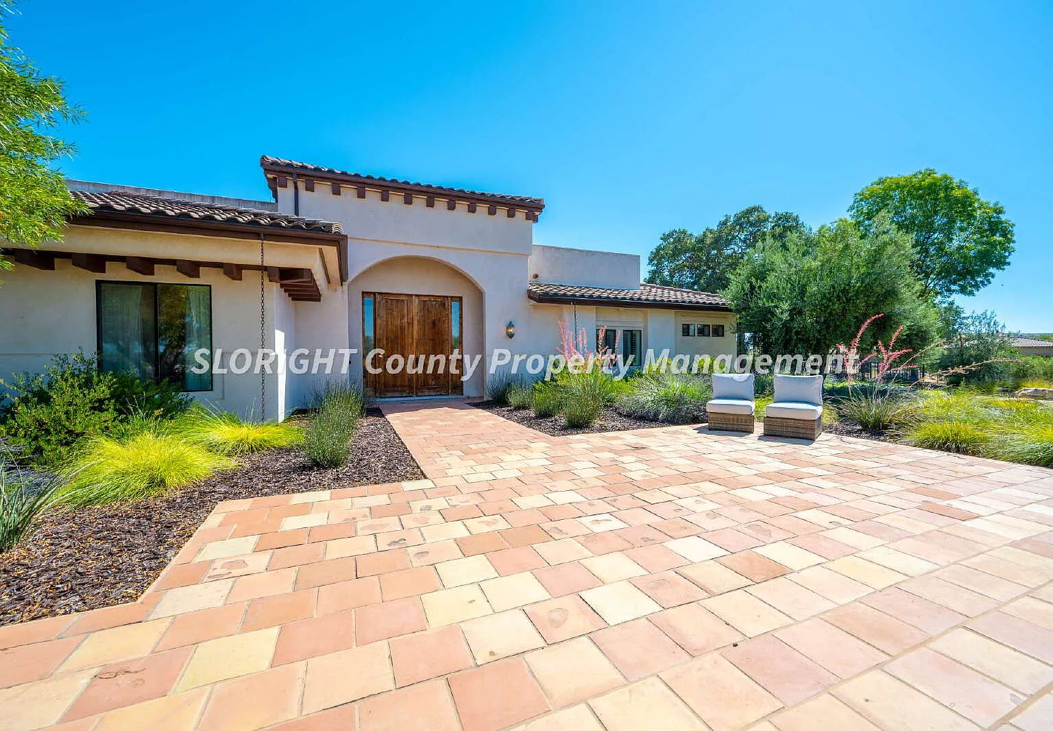 5 bed, 3.5 bath, 3190 sqft, $16,000 — Photo 1