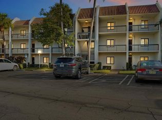 2550 Presidential Way APT 106, West Palm Beach, FL 33401