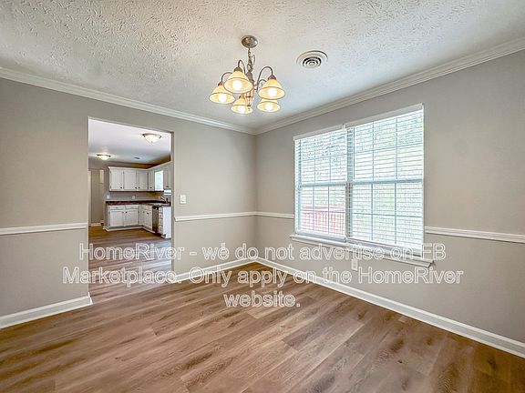 4th image of 2752 Fairburn Rd SW