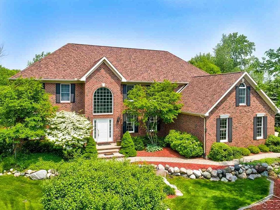 1st image of 5726 Pine Gate Dr