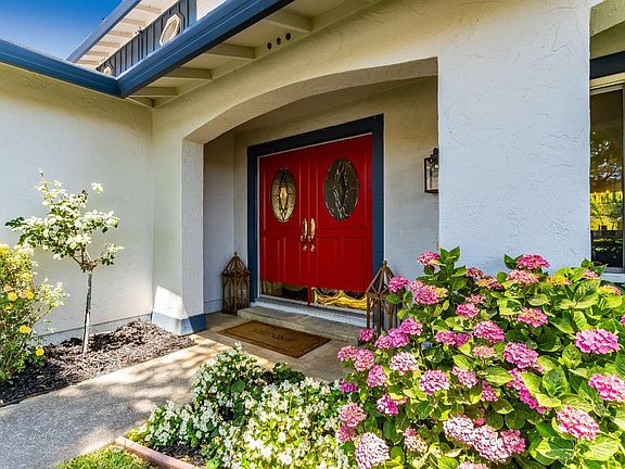 5th image of 510 Hastings Drive