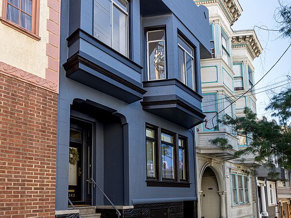 2nd image of 1241 Green St