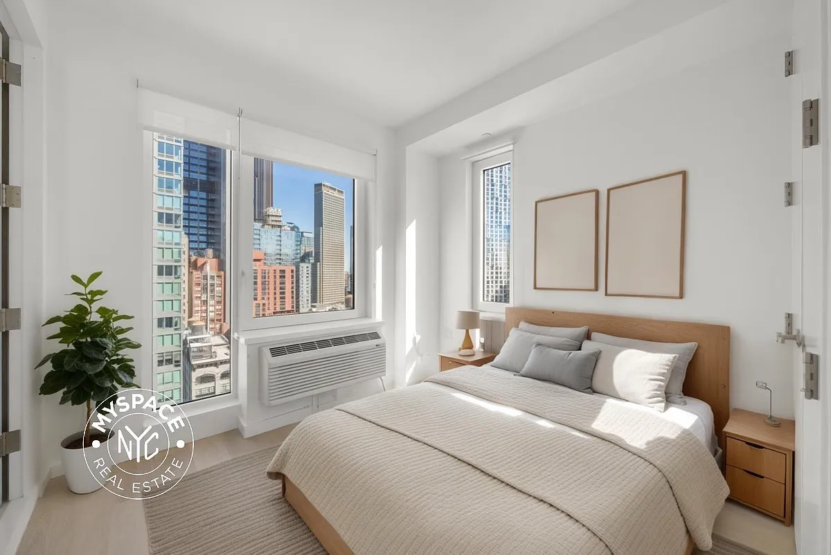 Building Photo - 150 Lawrence St #1367