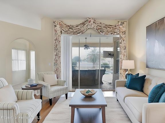 4th image of 3352 Saint Ives Blvd