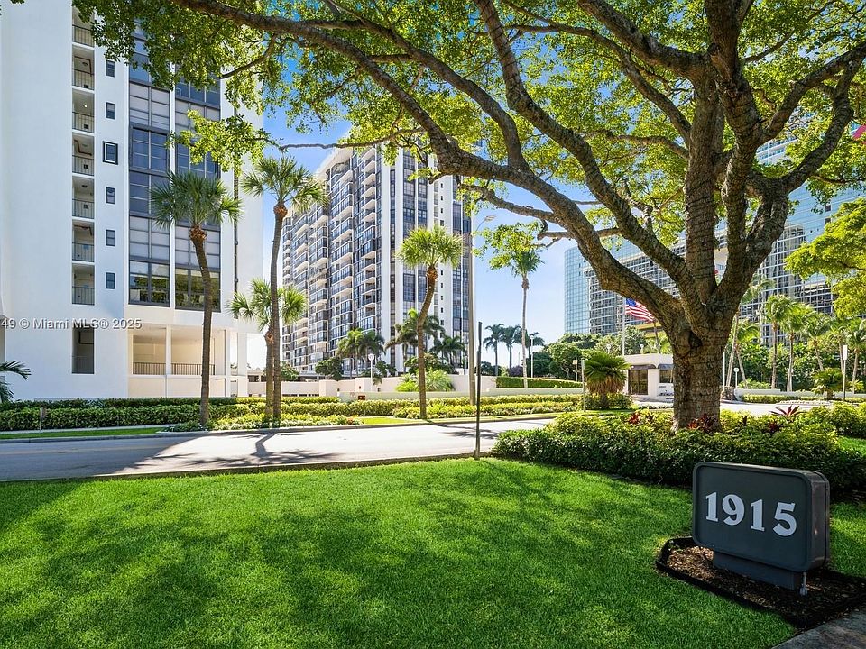 1st image of 1915 Brickell Ave APT C1206