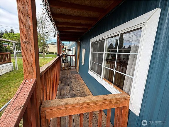 4th image of 24500 Russell Road #27