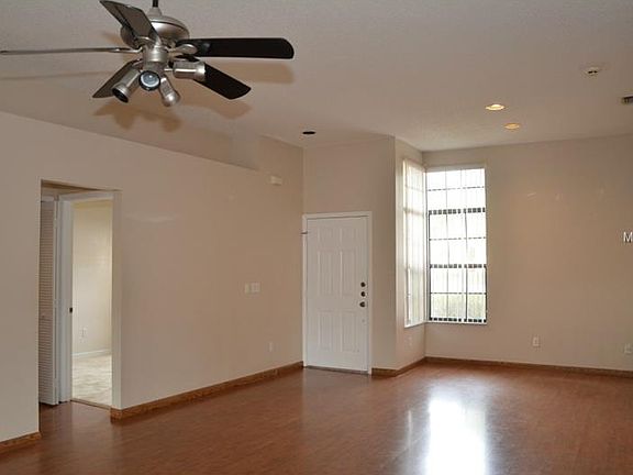 4th image of 1051 Alpug Ave
