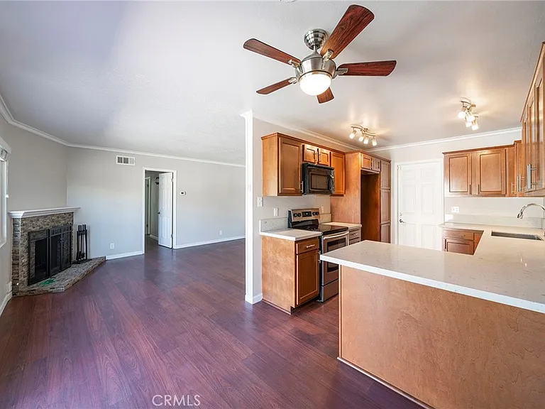 5125 W Crystal Ln — Photo 10