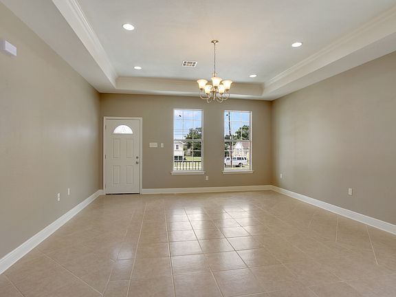 4th image of 5509 Vermillion Blvd